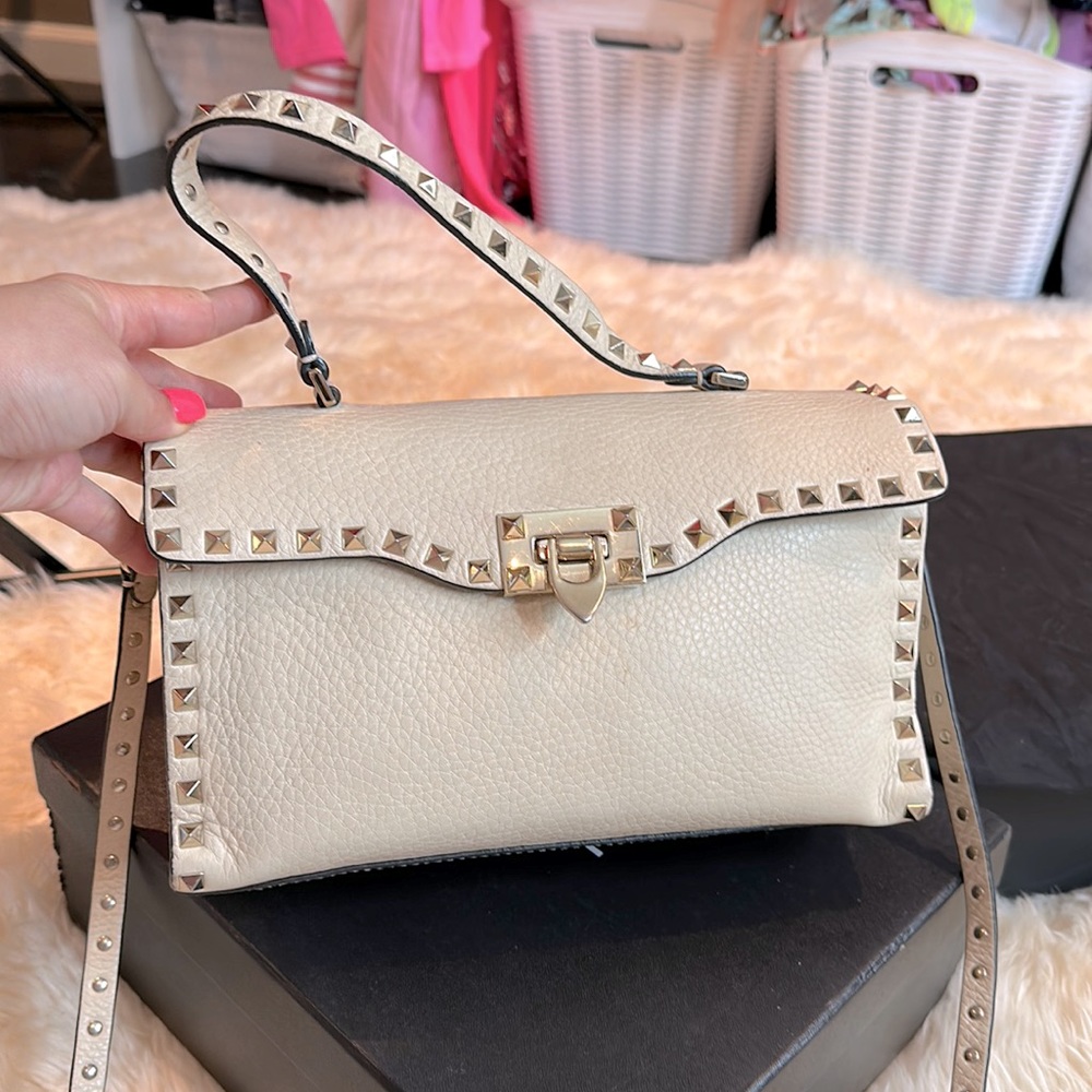 SMALL ROCKSTUD GRAINY CALFSKIN CROSSBODY BAG %Authentic